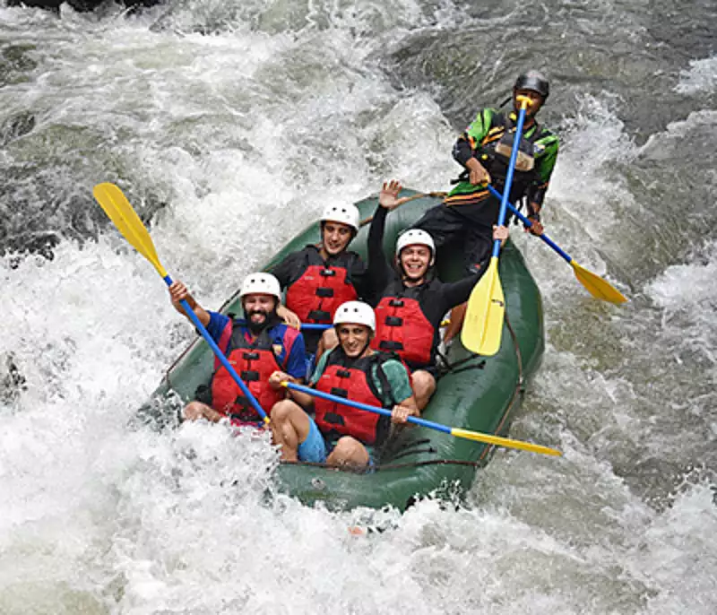 RAFTING EN EL RÍO MENDOZA