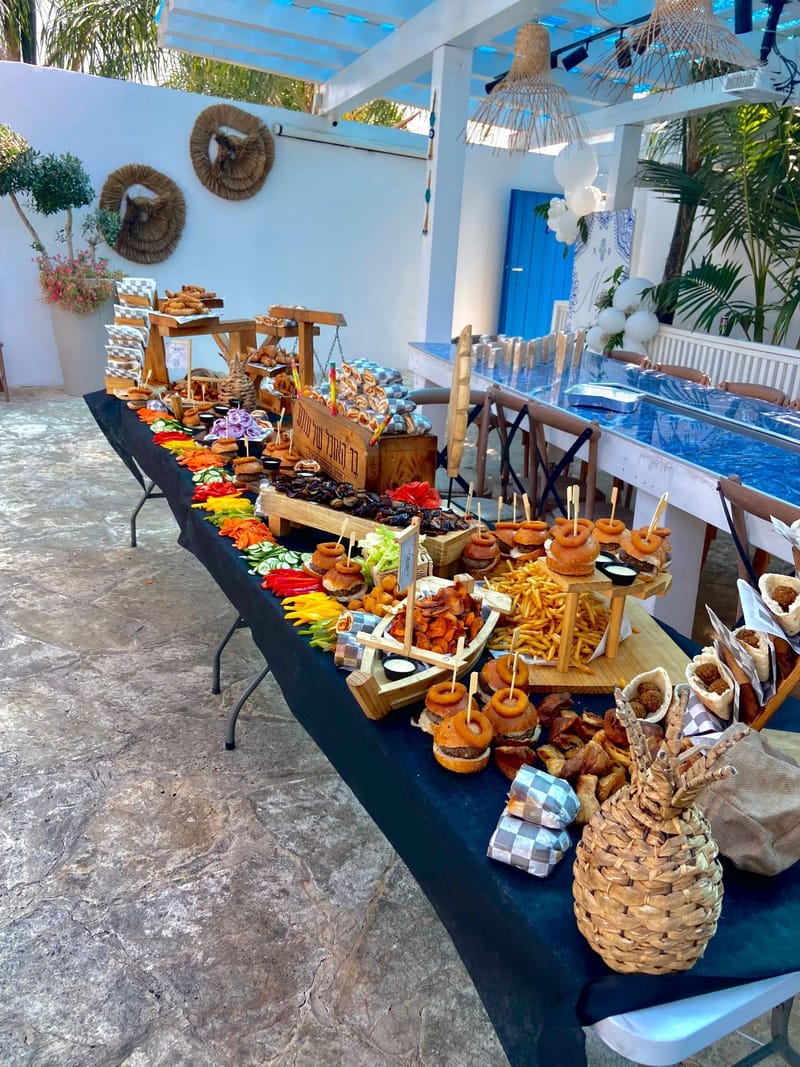 בר בשרי בקונספט שולחן שוק