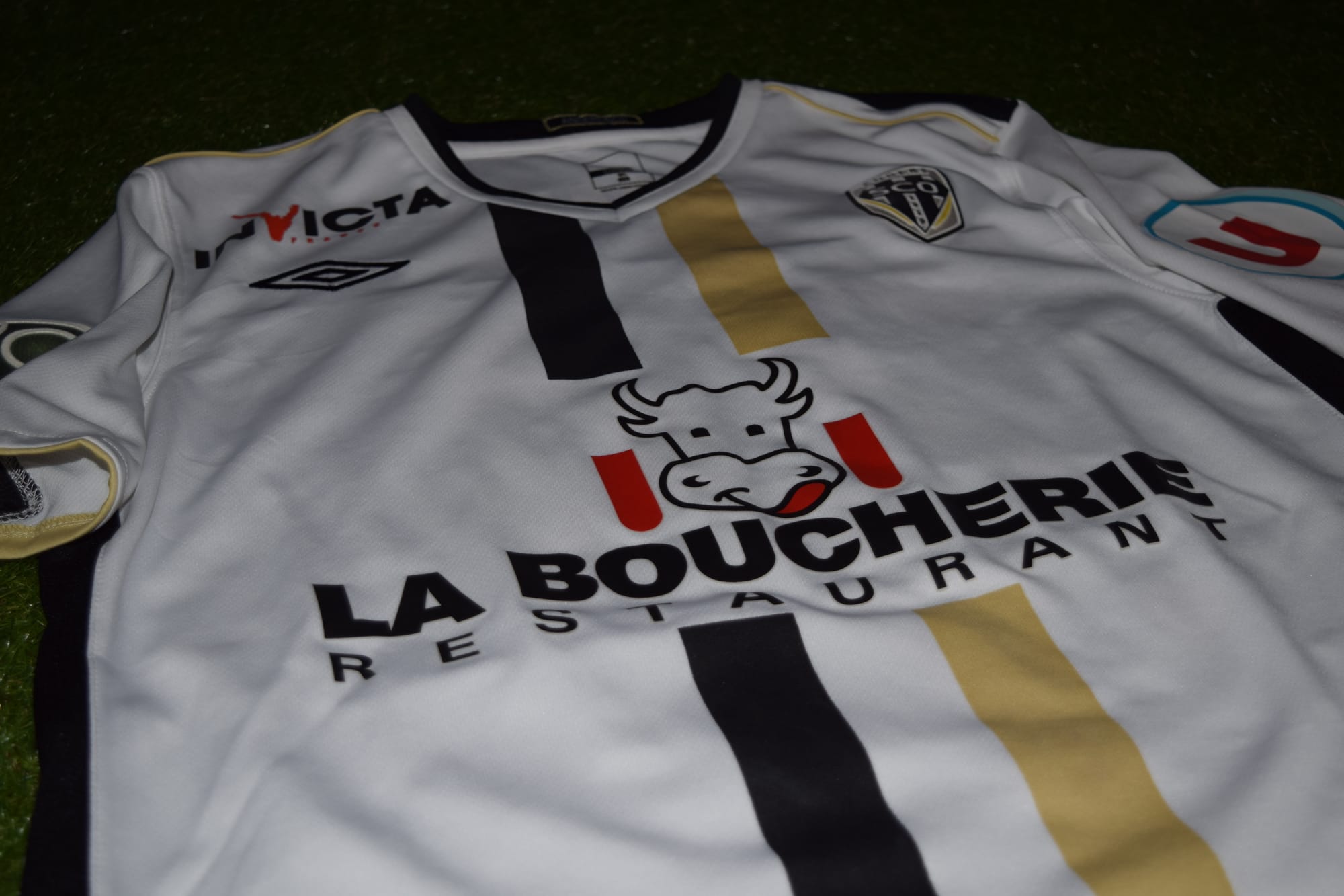 Maillot Domicile Manches Courtes Sponsor Extérieur 2011-2012 de Diego Gomez signé