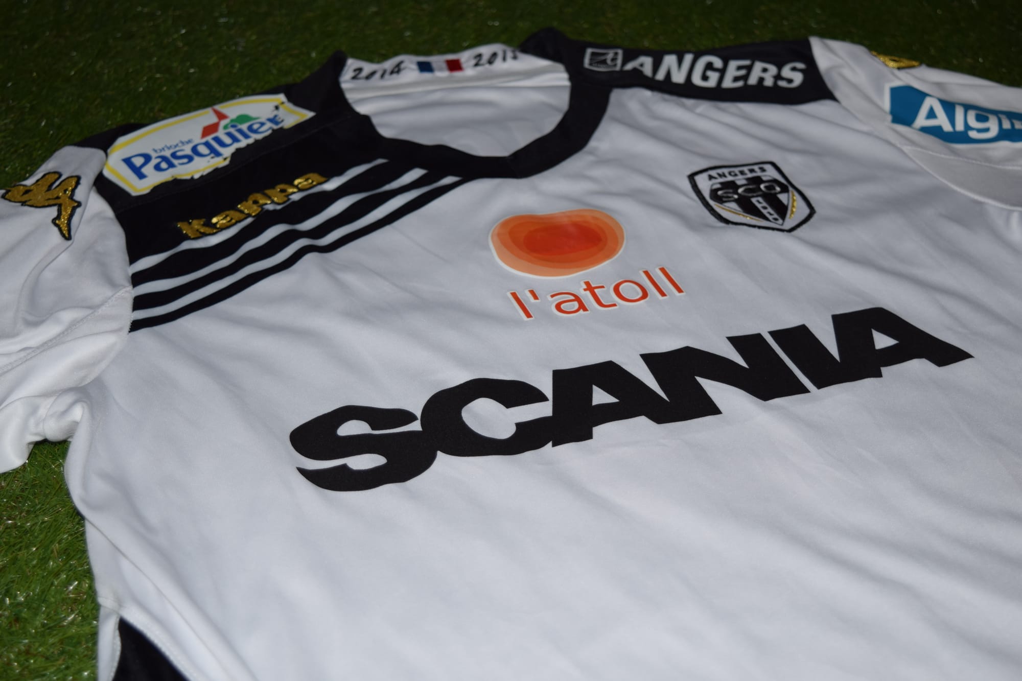 Maillot Extérieur 2014-2015 de Thomas Mangani