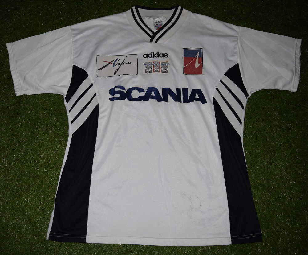 Maillot Domicile manches courtes 1995-1996 de Guillaume Masson