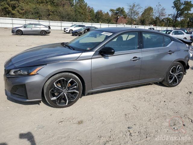 Nissan Altima Sr 2023 Gray 2.5L 4