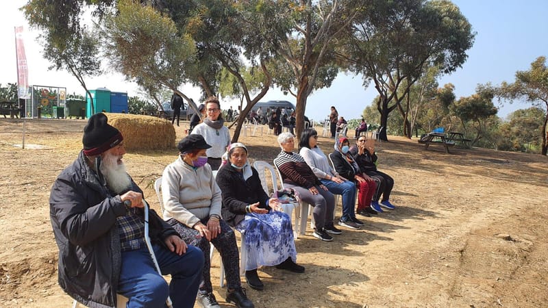 סדנת יוגה בטבע למבוגרים