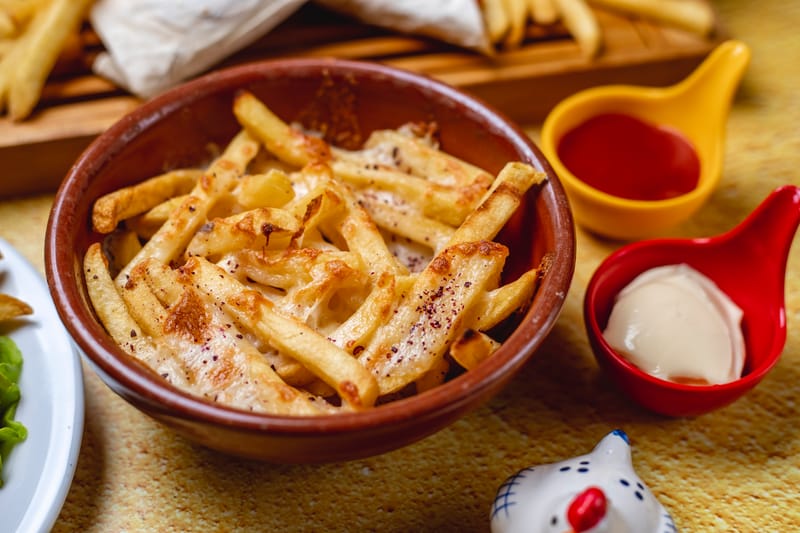 CHIPS with ( MAYO OR MUSTARD OR RANCH SAUCE