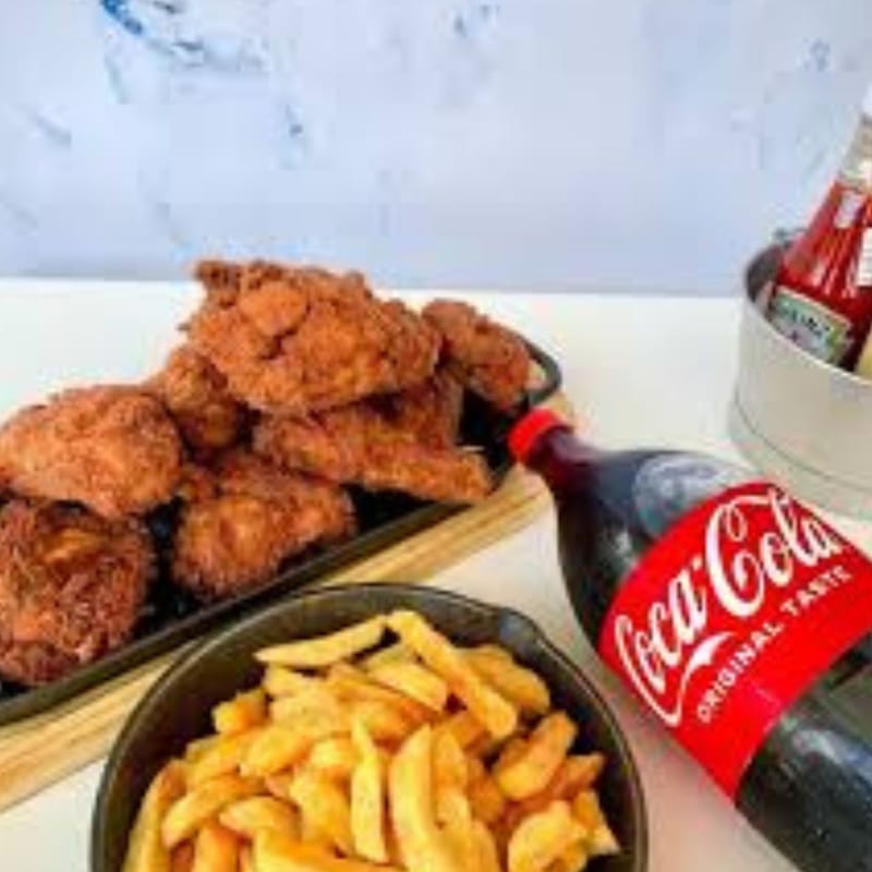 1/2 chicken + chips +soda 500ml