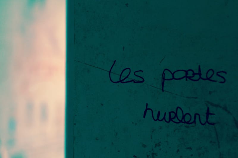 Dans les couloirs abandonnés