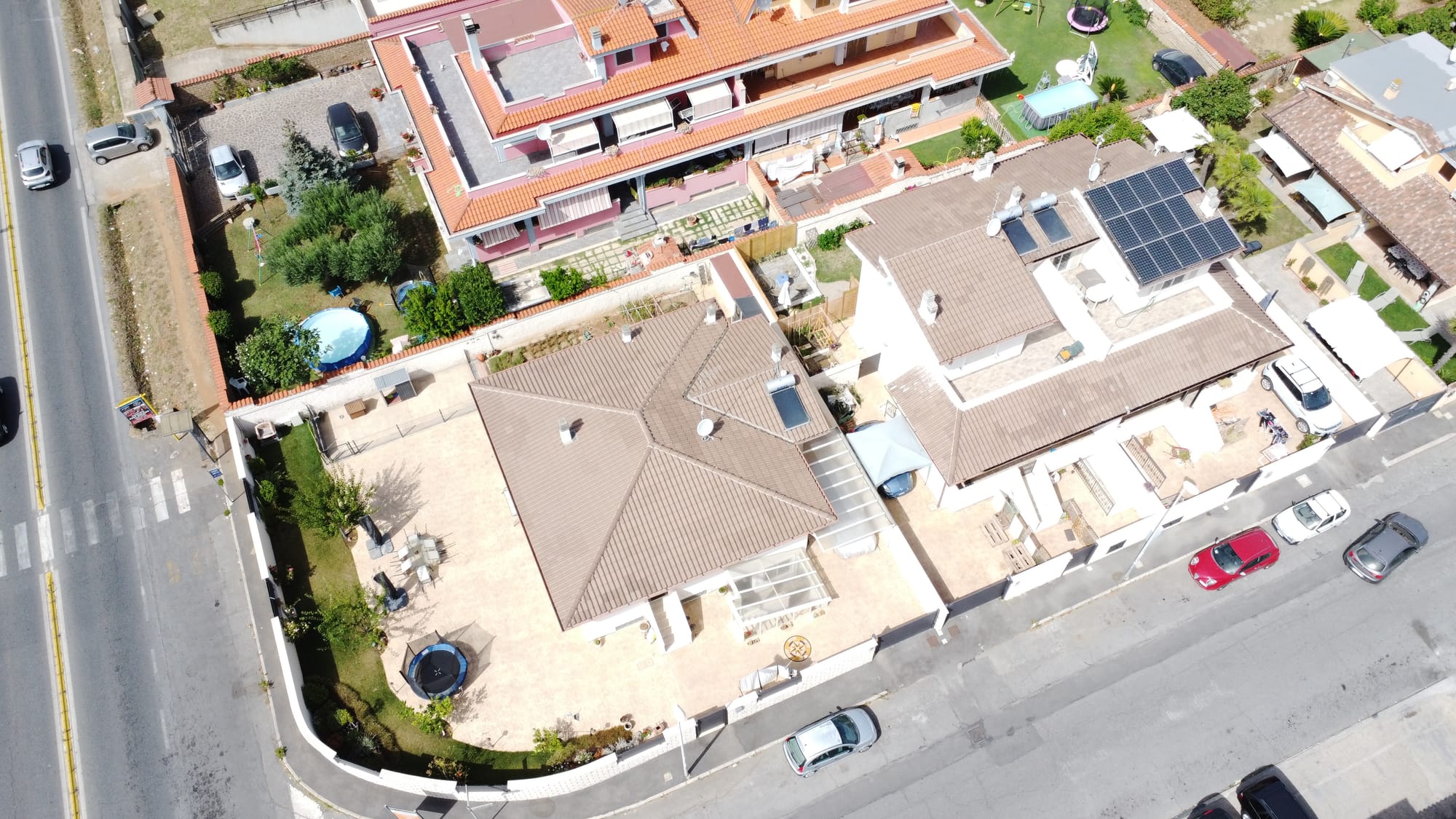 Ladispoli - Via dei glicini 