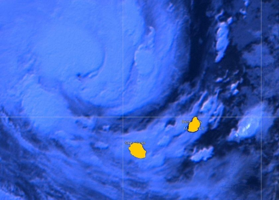 Le cyclone "Belal" attiré par l'île de la Réunion.