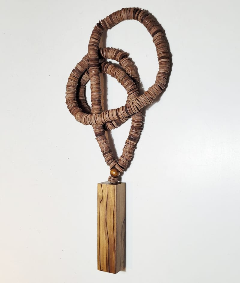 MAXI COLAR COURO e MADEIRA