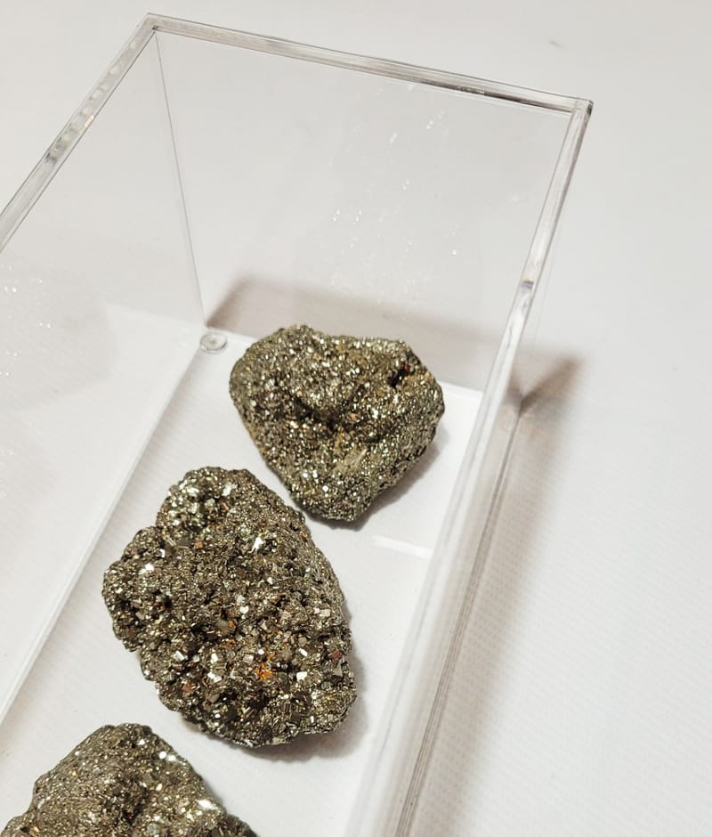 CAIXA PETRA HORIZONTAL PIRITA