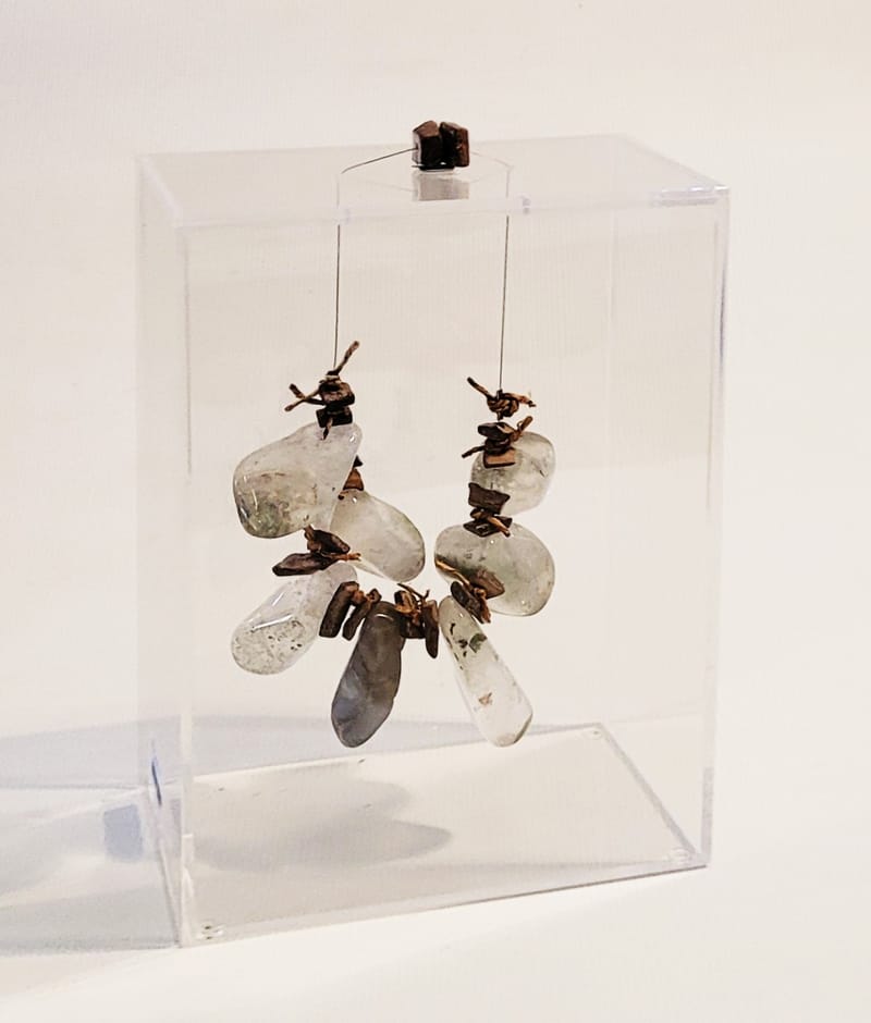 CAIXA PETRA VERTICAL