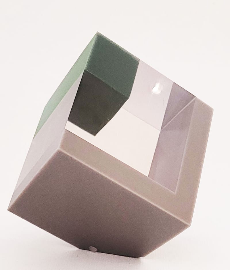 ESCULTURA CUBO GALERIA