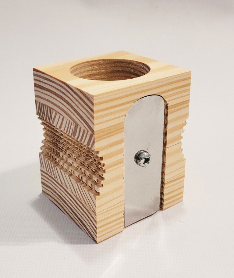 PORTA LÁPIS APONTADOR