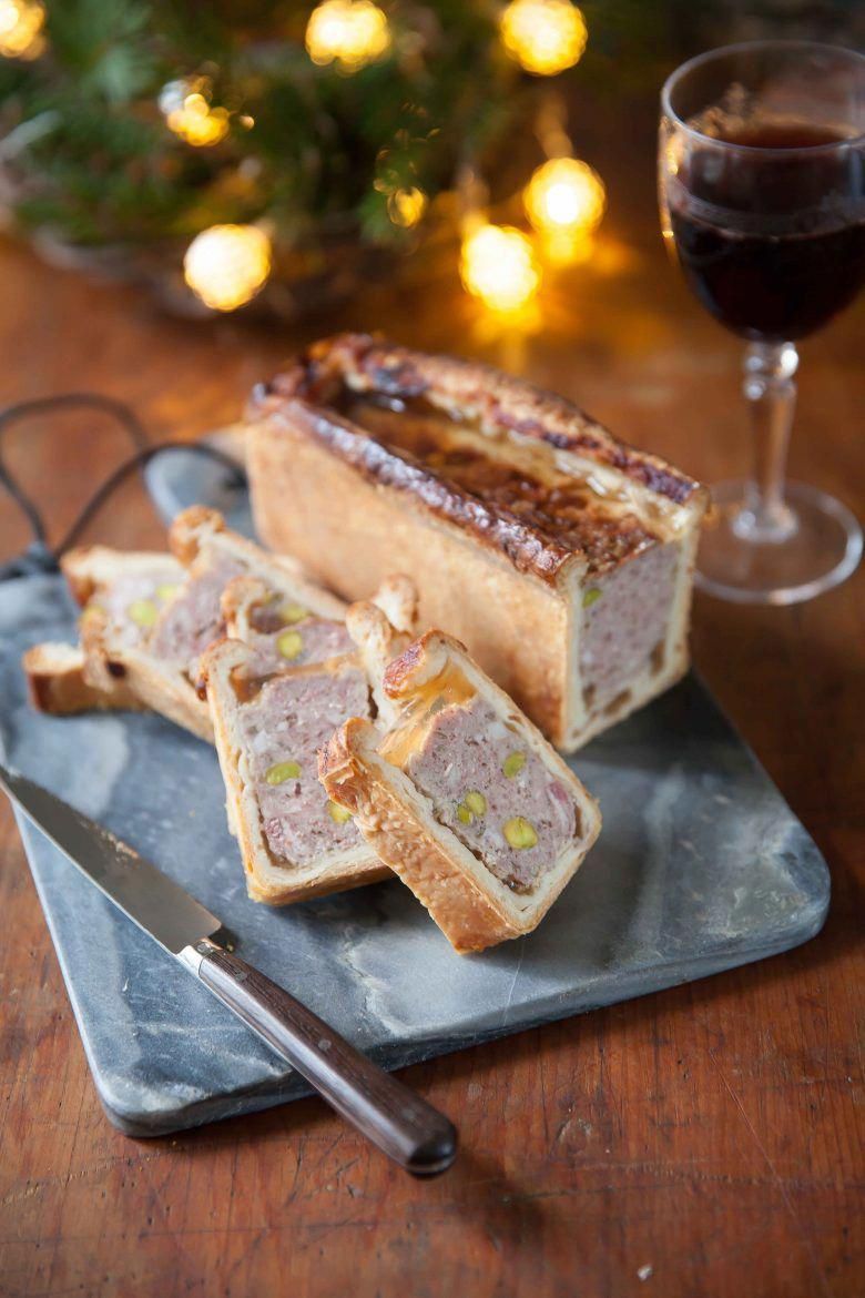 Pâté en croute de volaille et foie gras