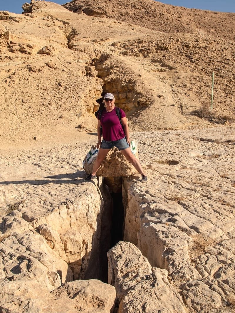 Зимняя пустыня Негев.  От Нахаль Хатира и  гев Ямин к роднику Эйн Йоркам 10 -12 км