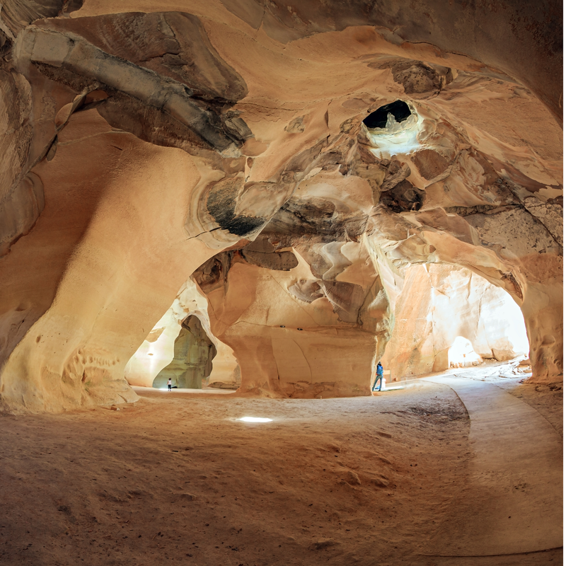 ПЕЩЕРНЫЙ ГОРОД БЕЙТ ГУВРИН И БИБЛЕЙСКИЙ ГОРОД МАРЕША.