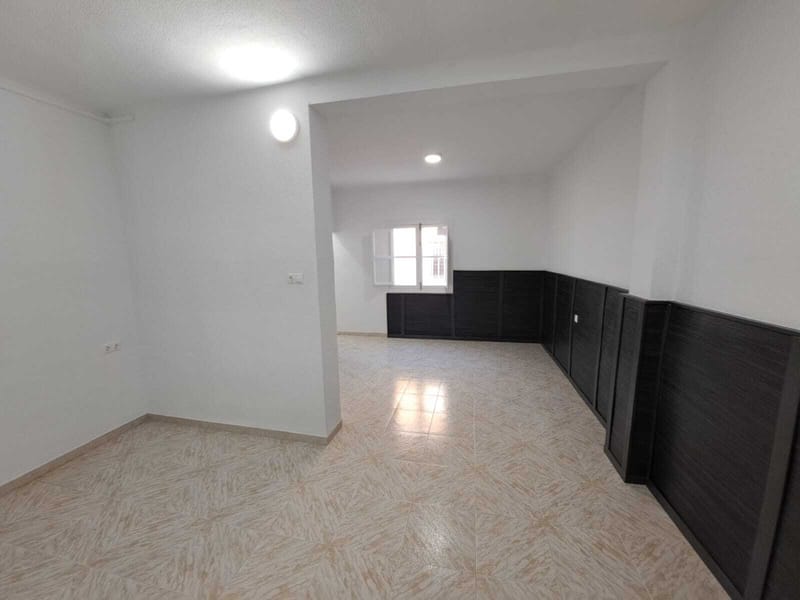 Ref: HS2402