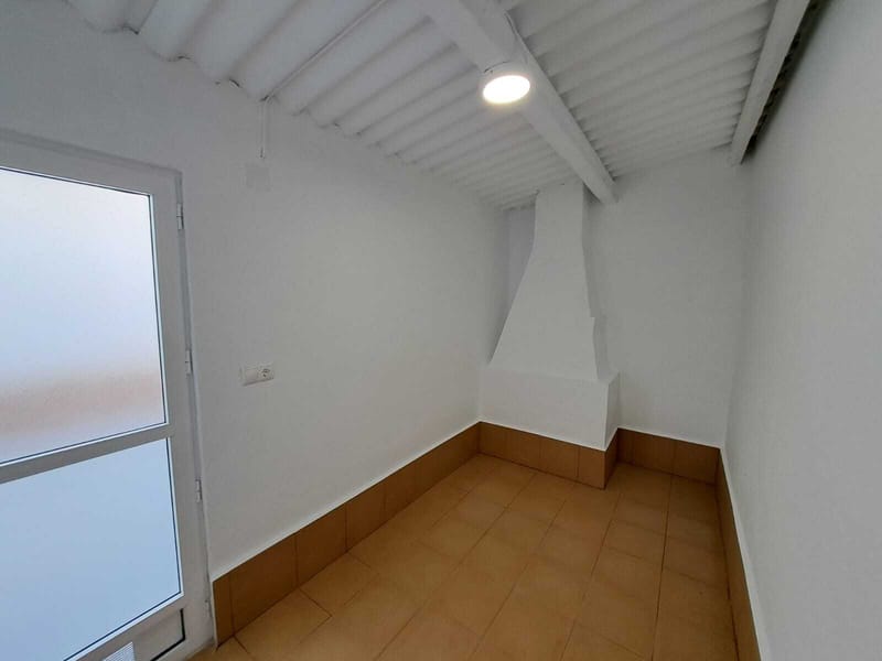 Ref: HS2402