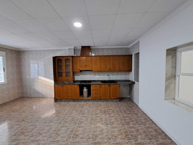 Ref: HS2402