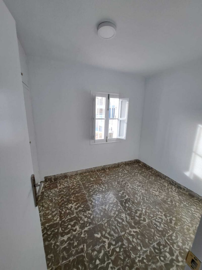 Ref: HS2402