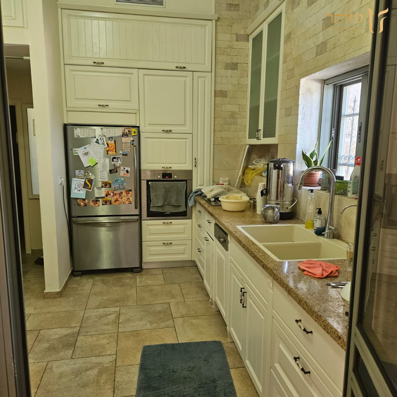 בית אותנטי בלב קריית האומנים צפת