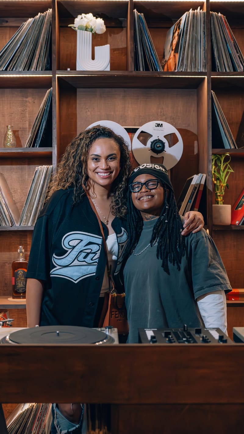 Artist Meet & Greet and Signing Event - Sep 27, 2023