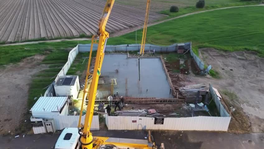 יציקת רצפה קומת קרקע