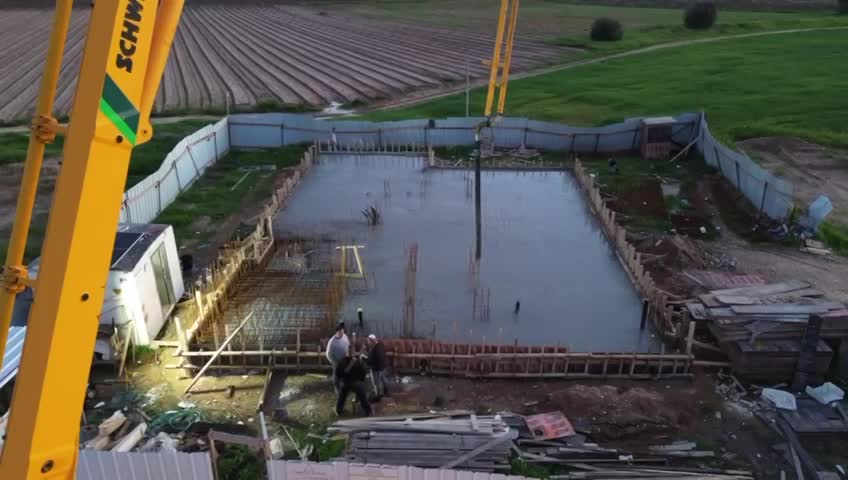 יציקת רצפה קומת קרקע