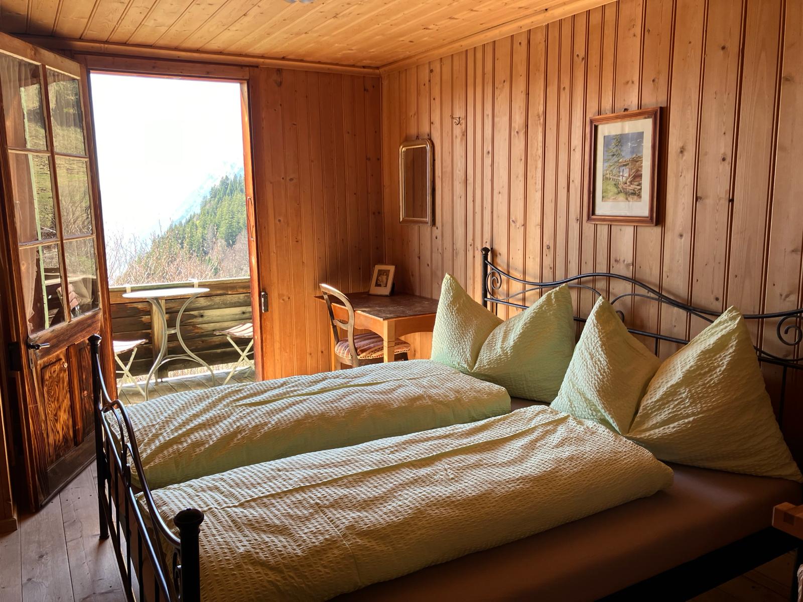 Doppelzimmer mit Balkon Brienzersee