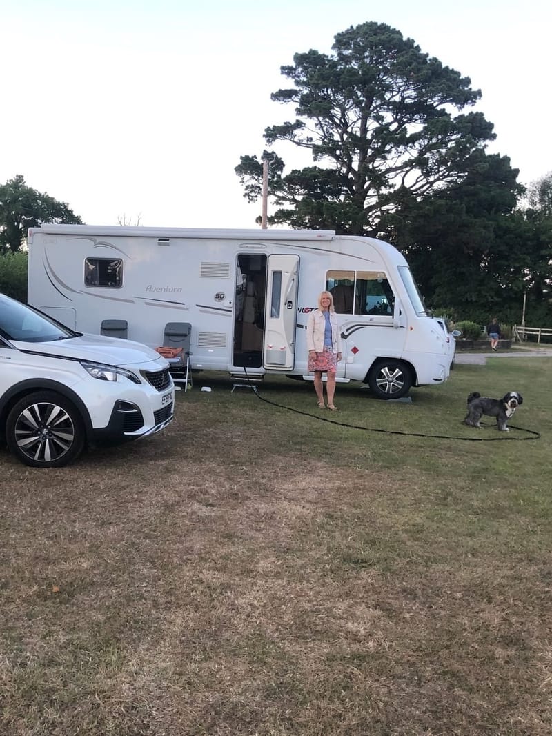 CARAVAN & MOTORHOME
