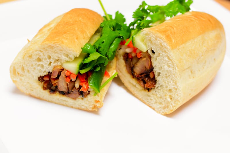 2. CHICKEN BANH MI