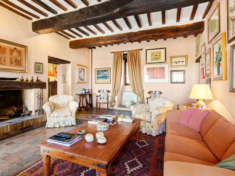 בית אוטטנטי בTodi Umbria 