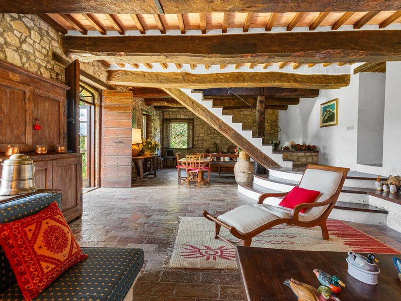 בית אוטטנטי בTodi Umbria 