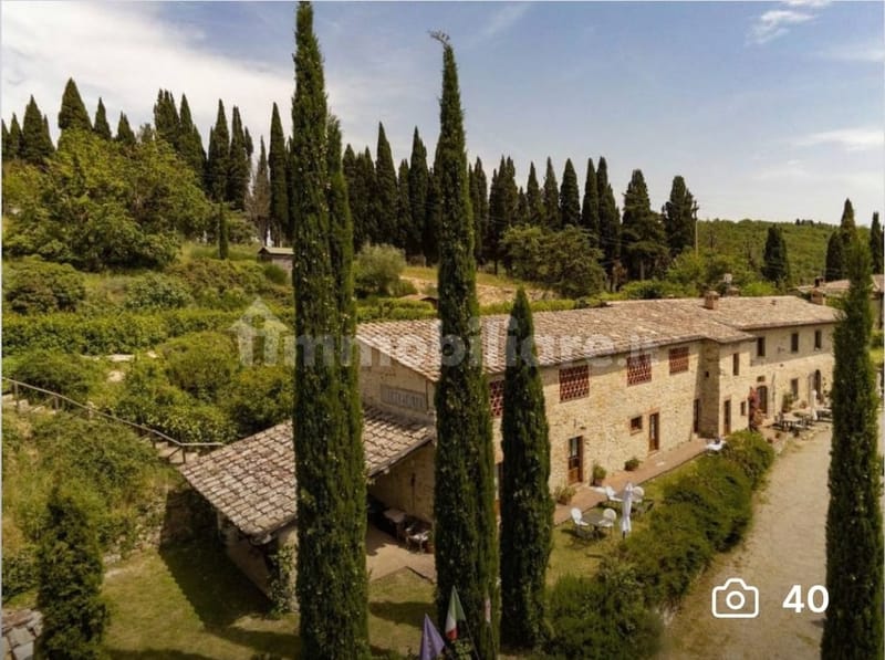 בית אוטנטי בקיאנטי טוסקנה , כבר מחולק  ועובד כדירות נופש 