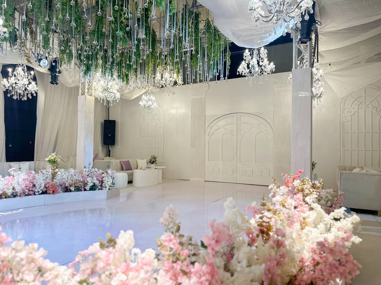 قاعة دبل ثري