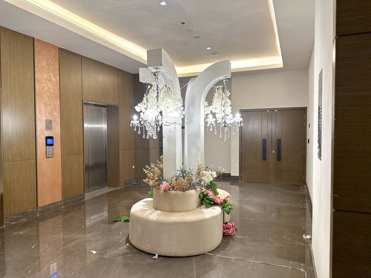 قاعة دبل ثري