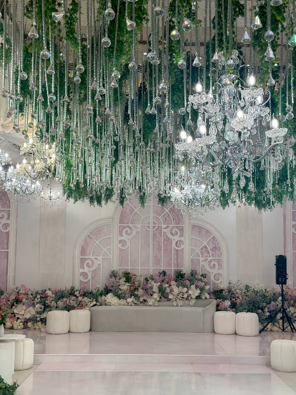 قاعة دبل ثري