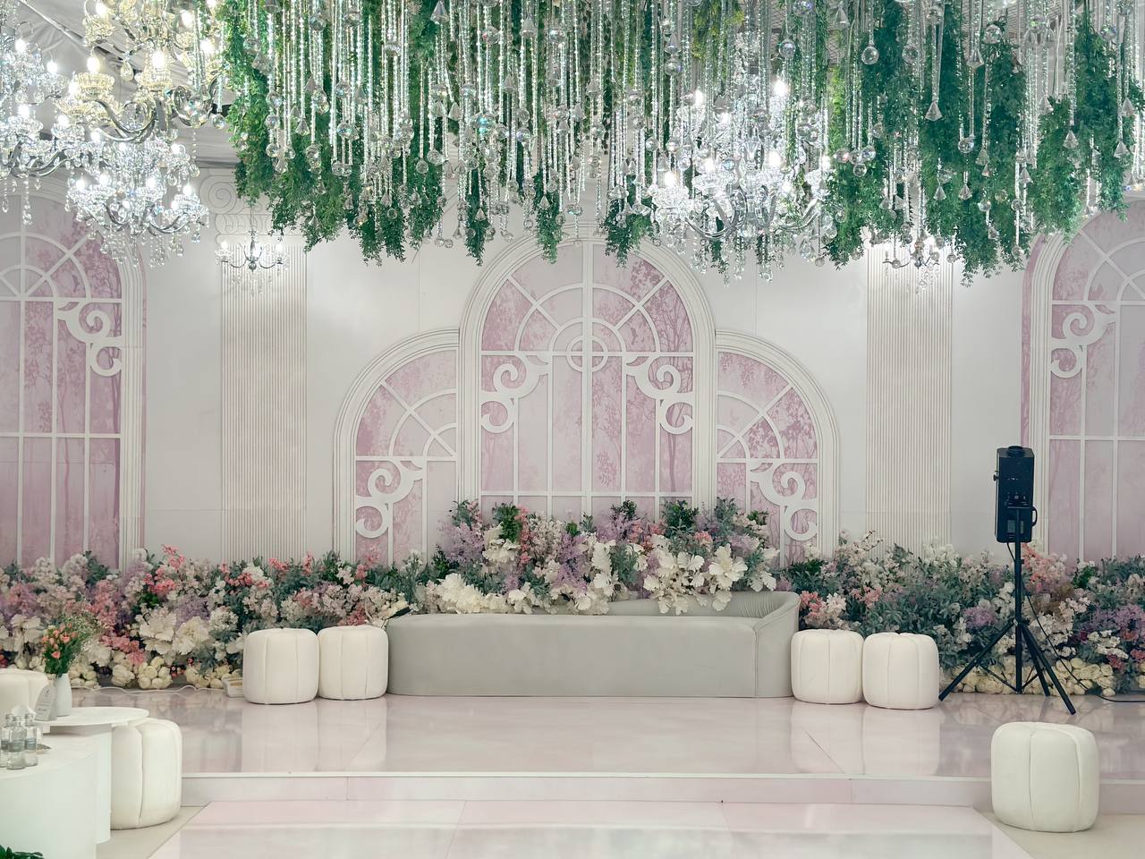 قاعة دبل ثري