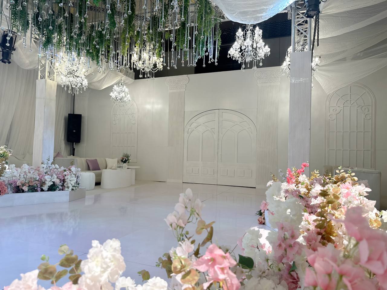 قاعة دبل ثري