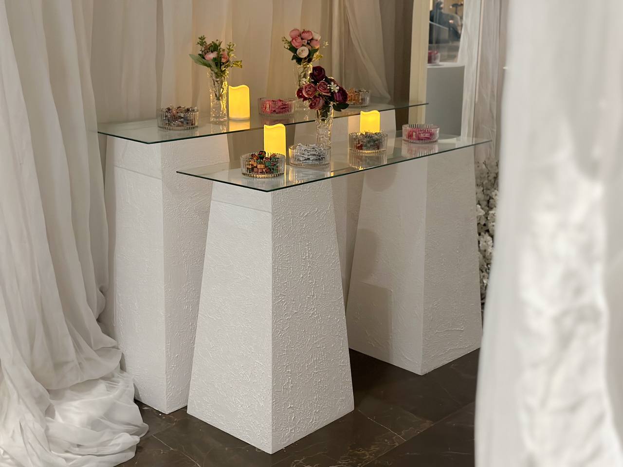 قاعة دبل ثري