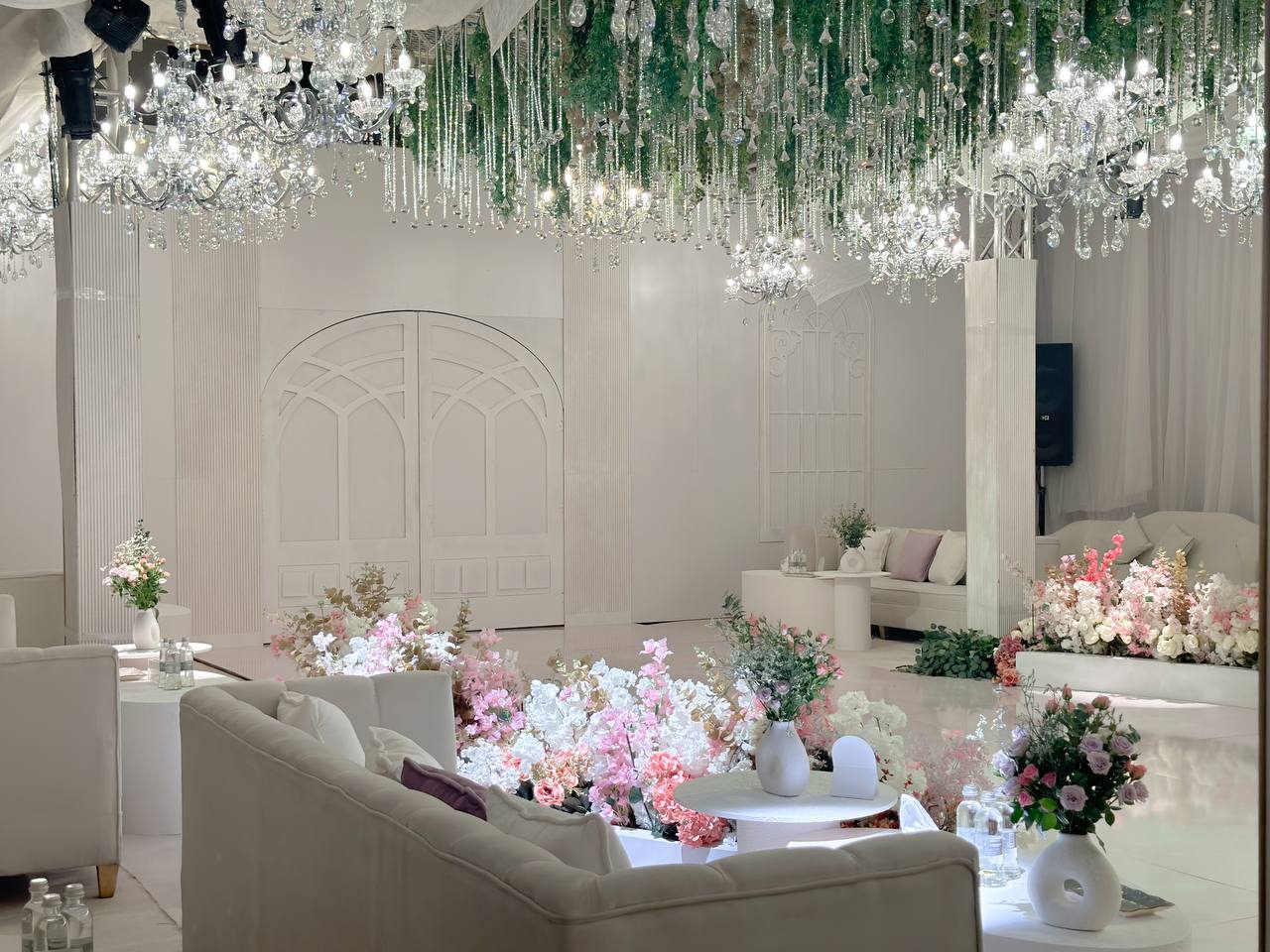 قاعة دبل ثري