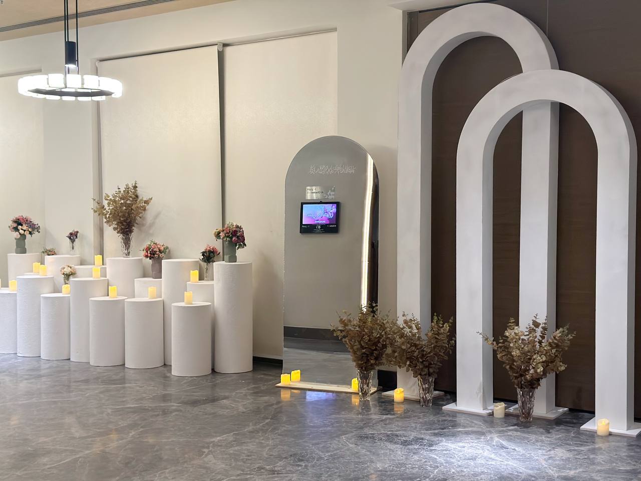 قاعة دبل ثري