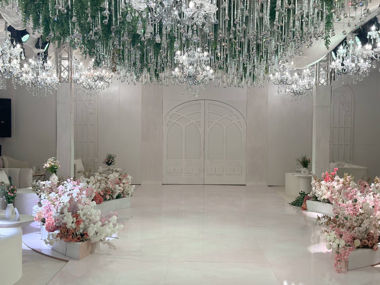 قاعة دبل ثري