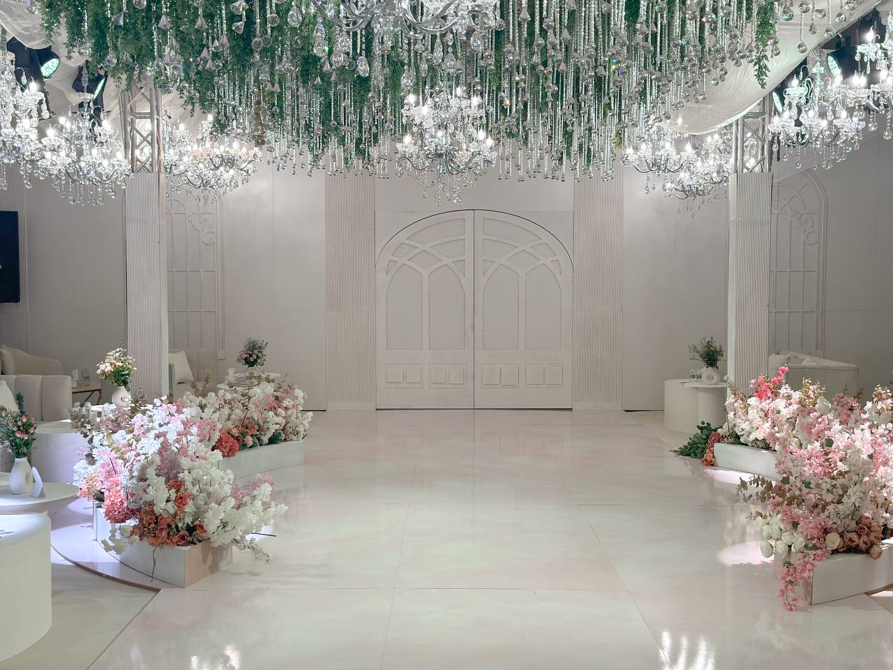 قاعة دبل ثري