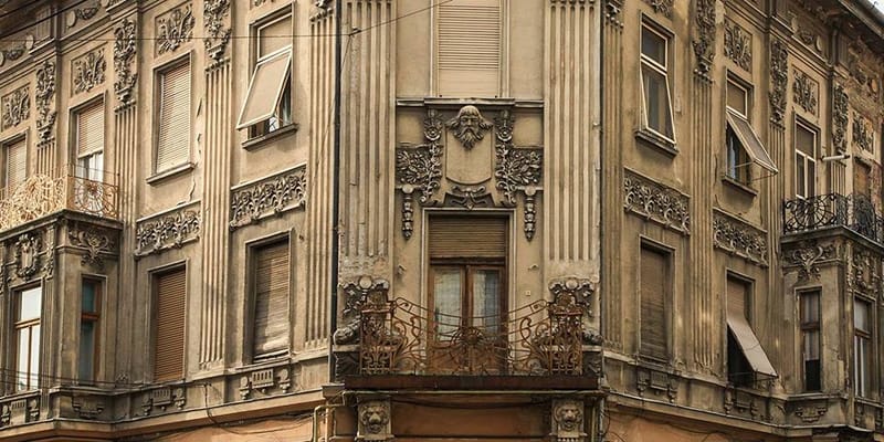 Turul ghidat al clădirilor Secession din municipiul Arad