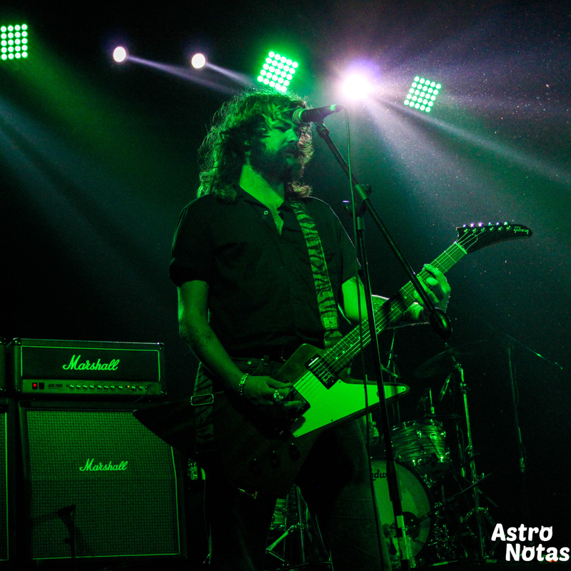 Amyl and the Sniffers