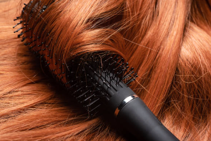 Cheveux moins rêches