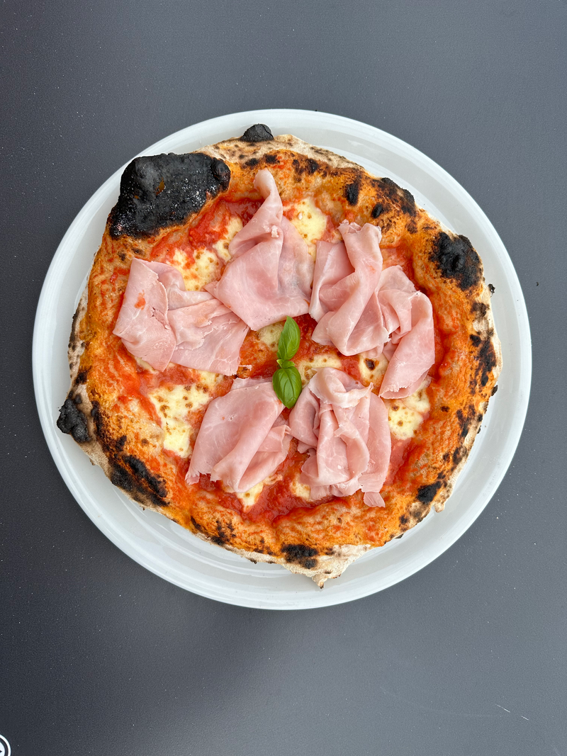 Pizza prosciutto