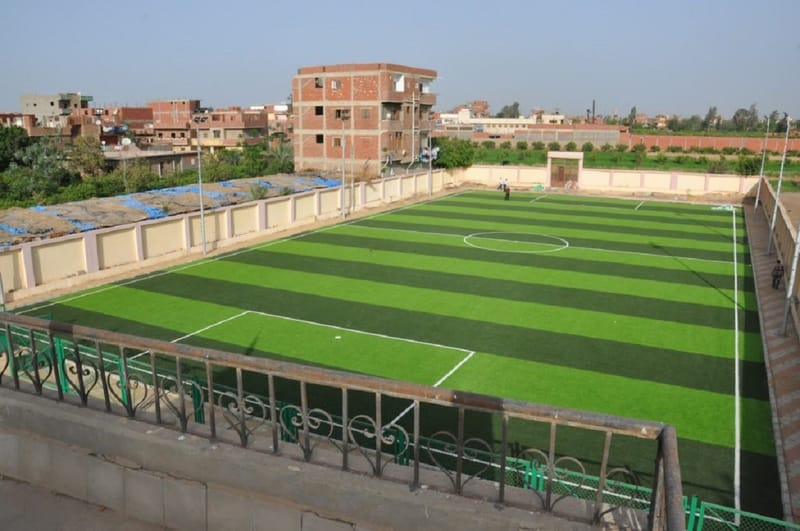 ملاعب نجيل صناعى