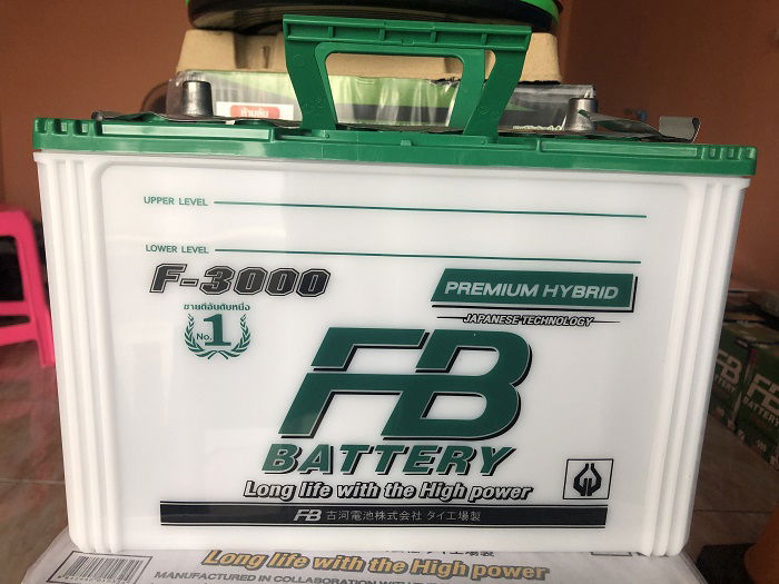 แบตเตอรี่ เเบตใหม่ (ยังไม่ได้เติมน้ำกรด) ยี่ห้อ FB Hybrid F-3000  ขนาด 100 แอมป์